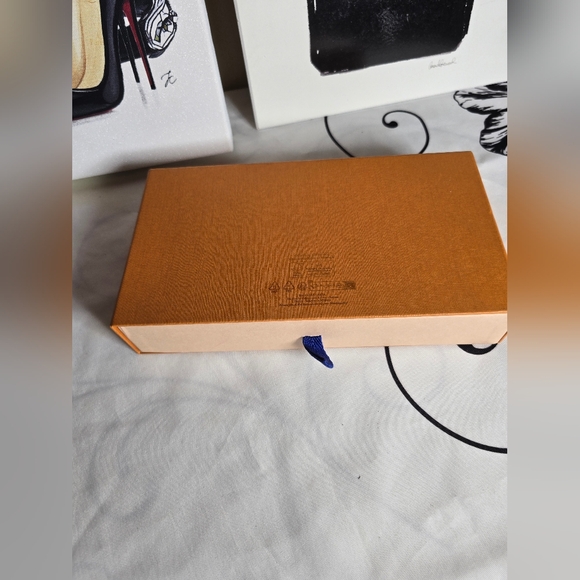 🔥EUC LOUIS VUITTON GIFT BOX - Picture 3 of 7